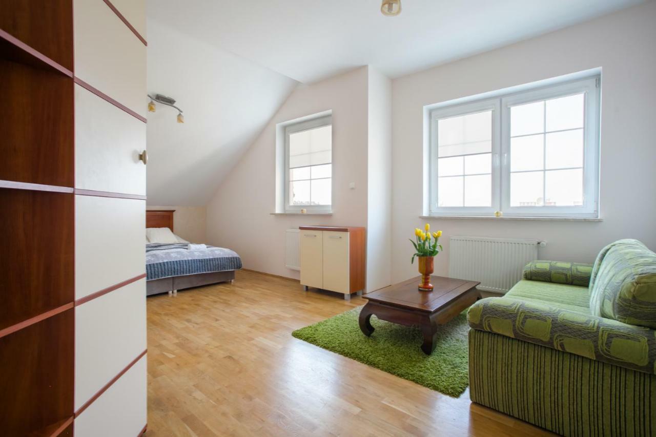 Pokoje Beskidzka Apartment Люблин Екстериор снимка